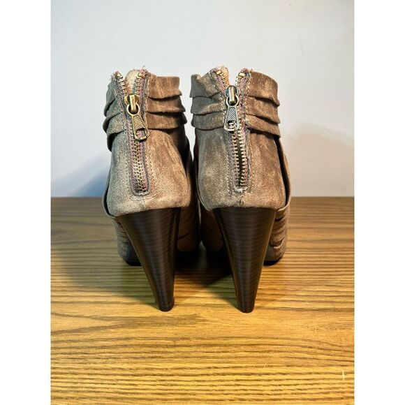 Unlisted Peep toe Booties | 7.5 - Picture 4 of 7